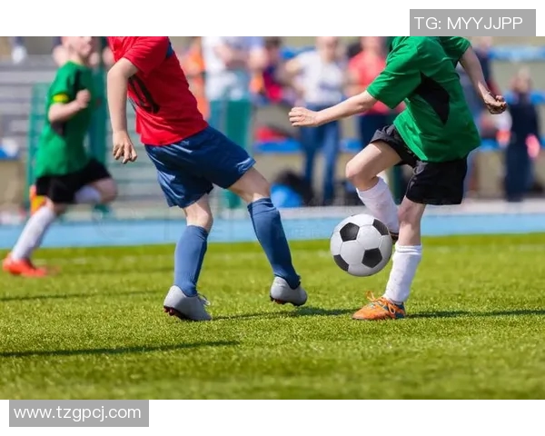 福岛联与岐阜的激烈对决展现足球魅力与团队精神的精彩碰撞