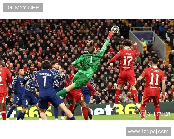 曼联与巴黎欧冠对决时间揭晓球迷期待精彩赛事来临 曼联与巴黎欧冠对决时间揭晓球迷期待精彩赛事来临